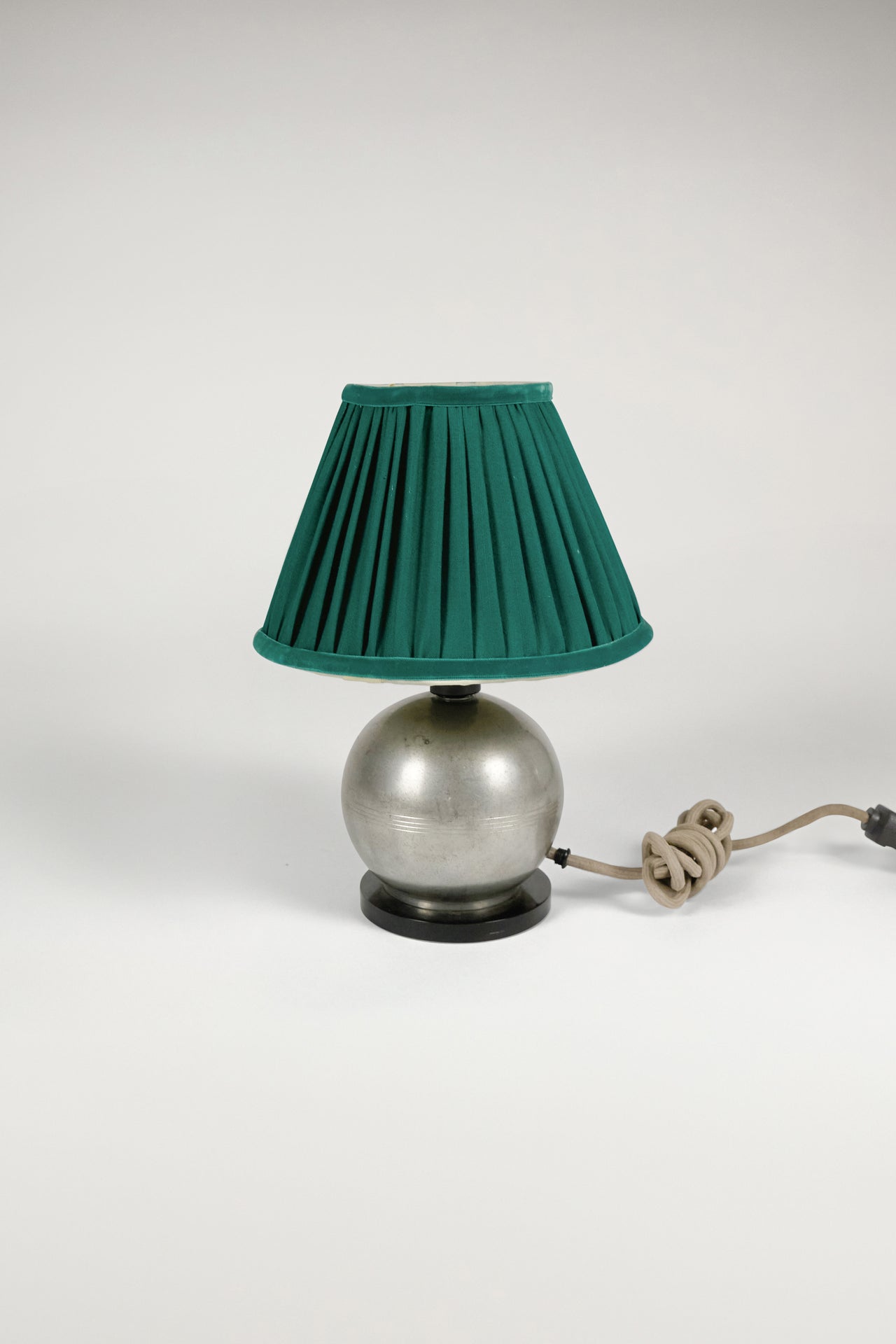 Circular Metal Table Lamp