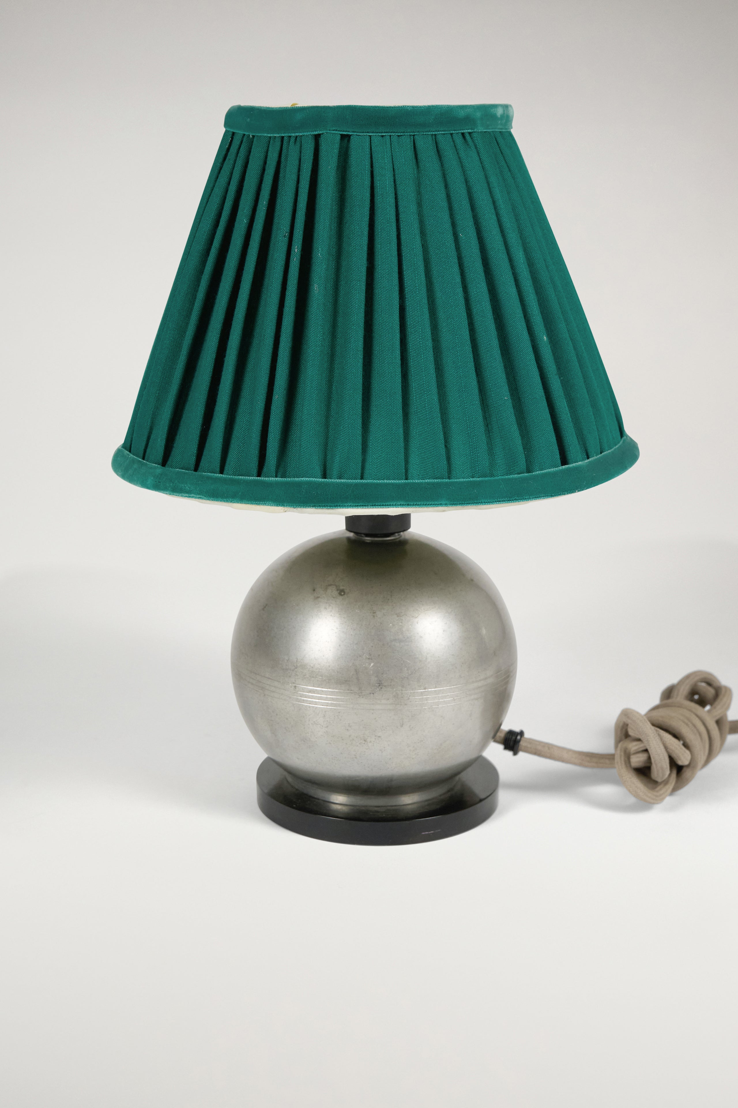 Circular Metal Table Lamp