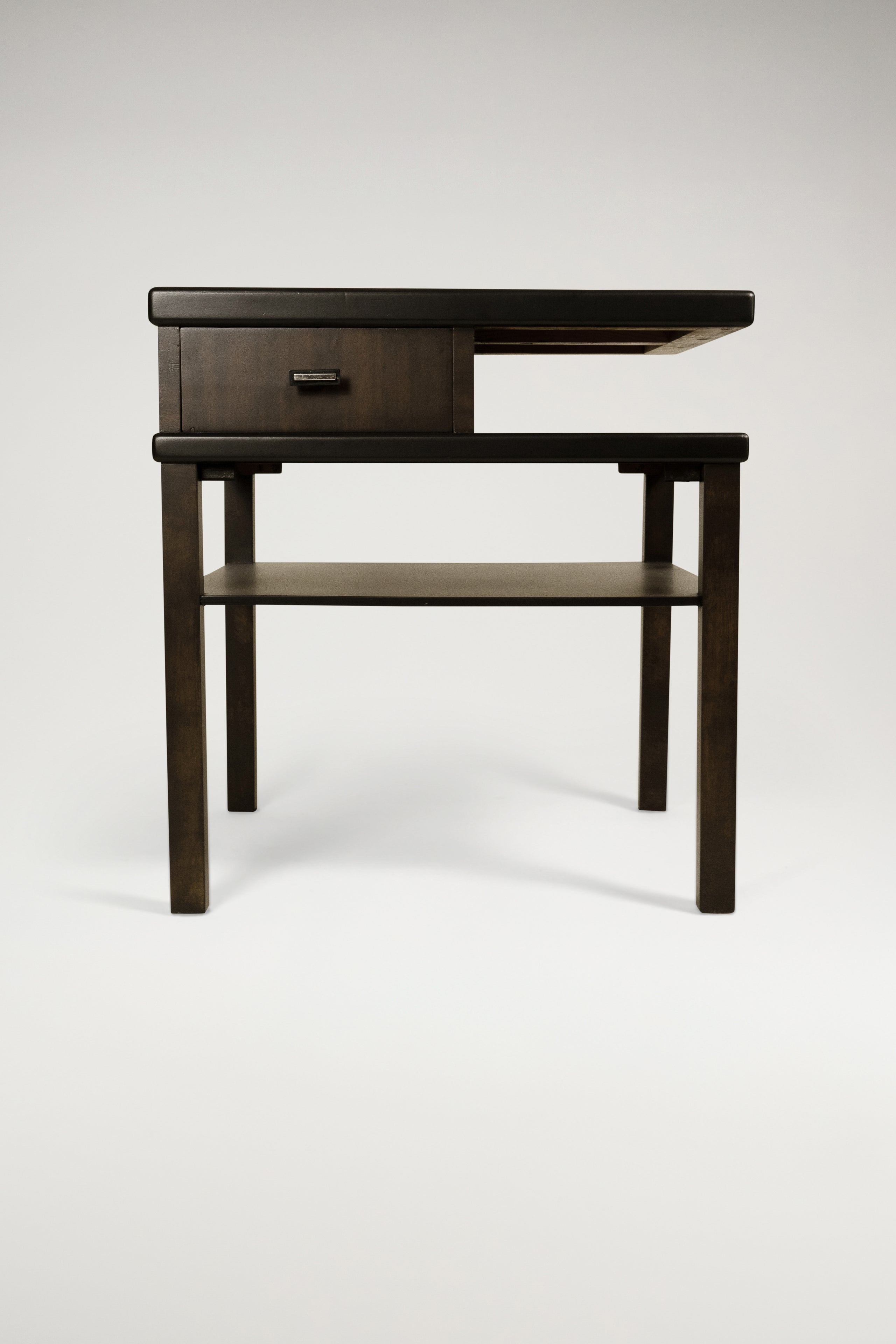 Smoking Table 02