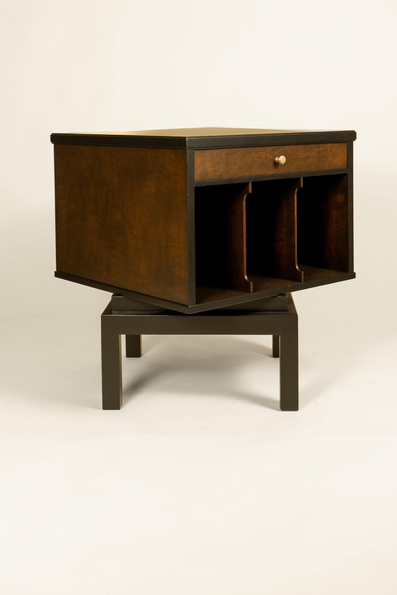 Smoking Table 03