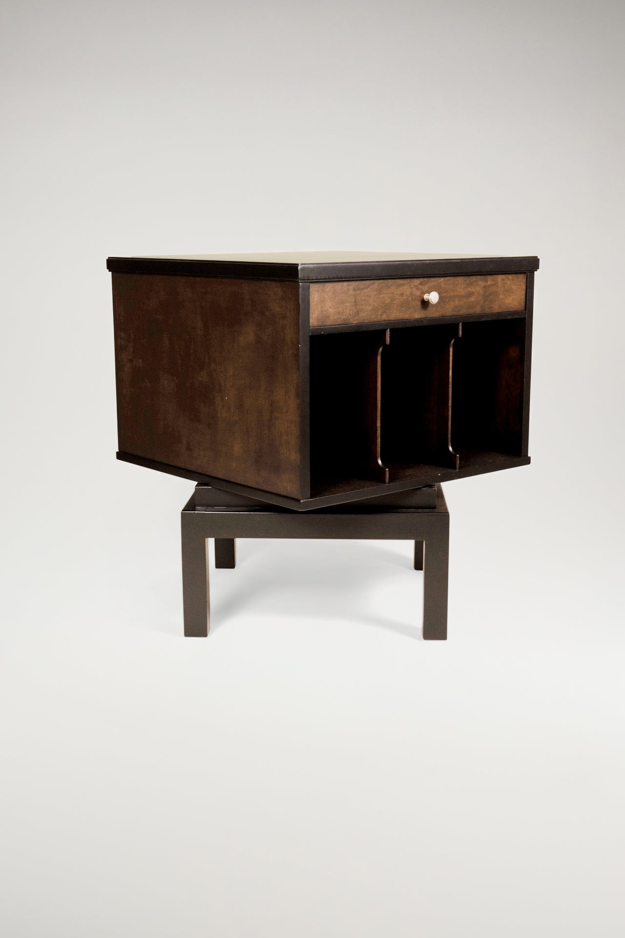 Smoking Table 03