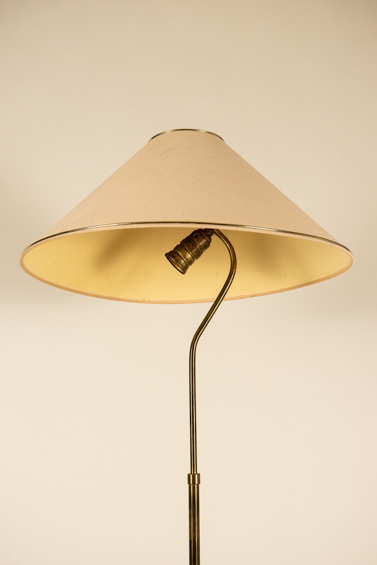 Brass Floor Lamp with Fluted Handle