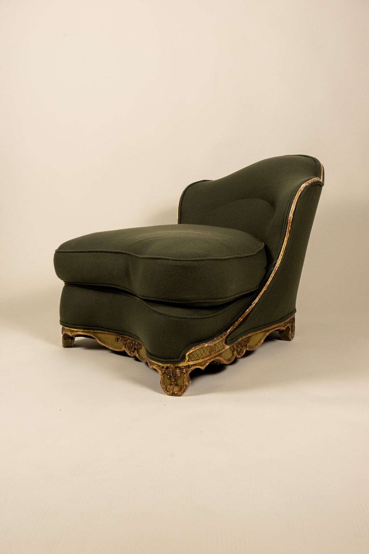 Baroque Lounge Chair