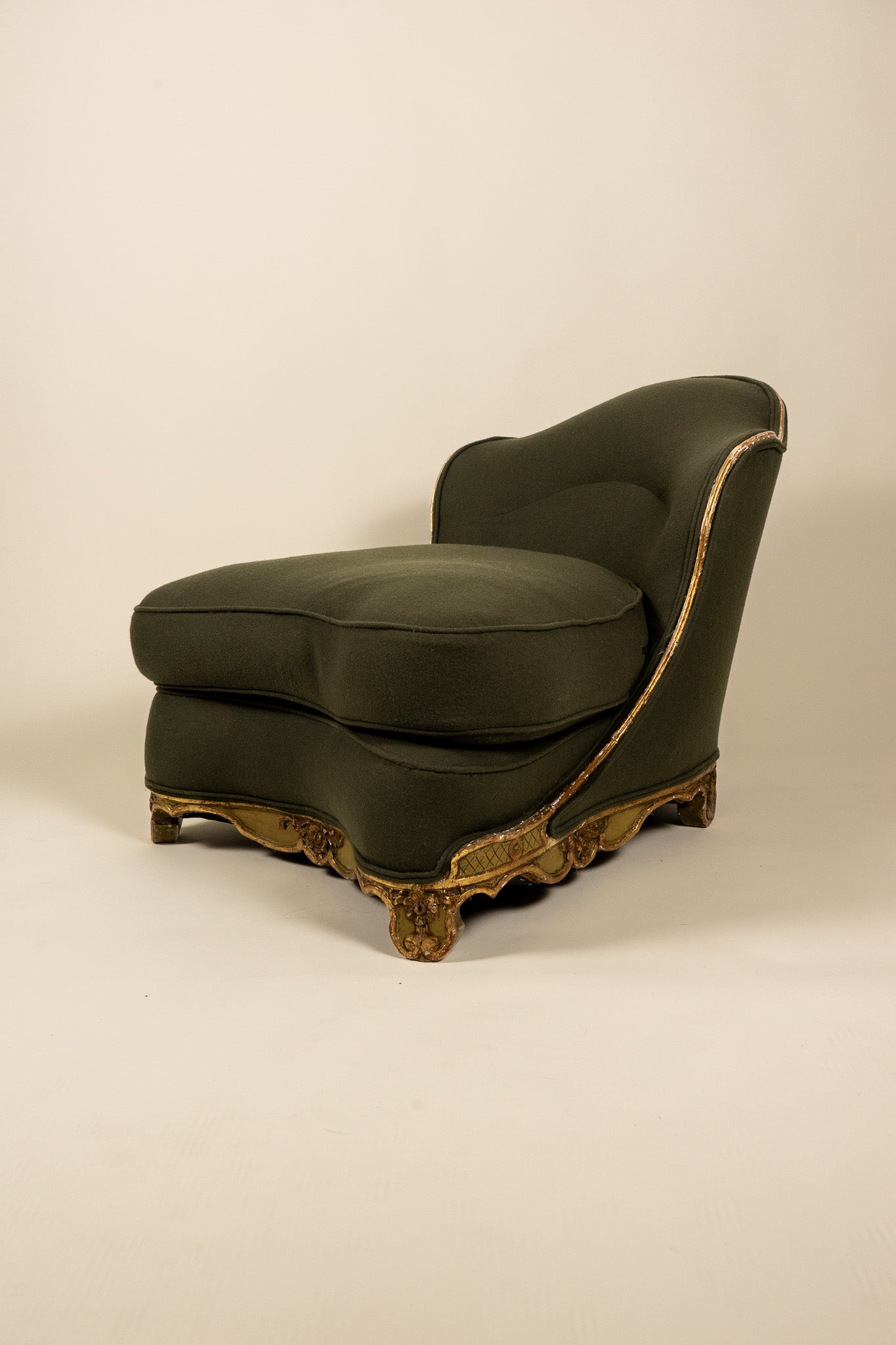 Baroque Lounge Chair