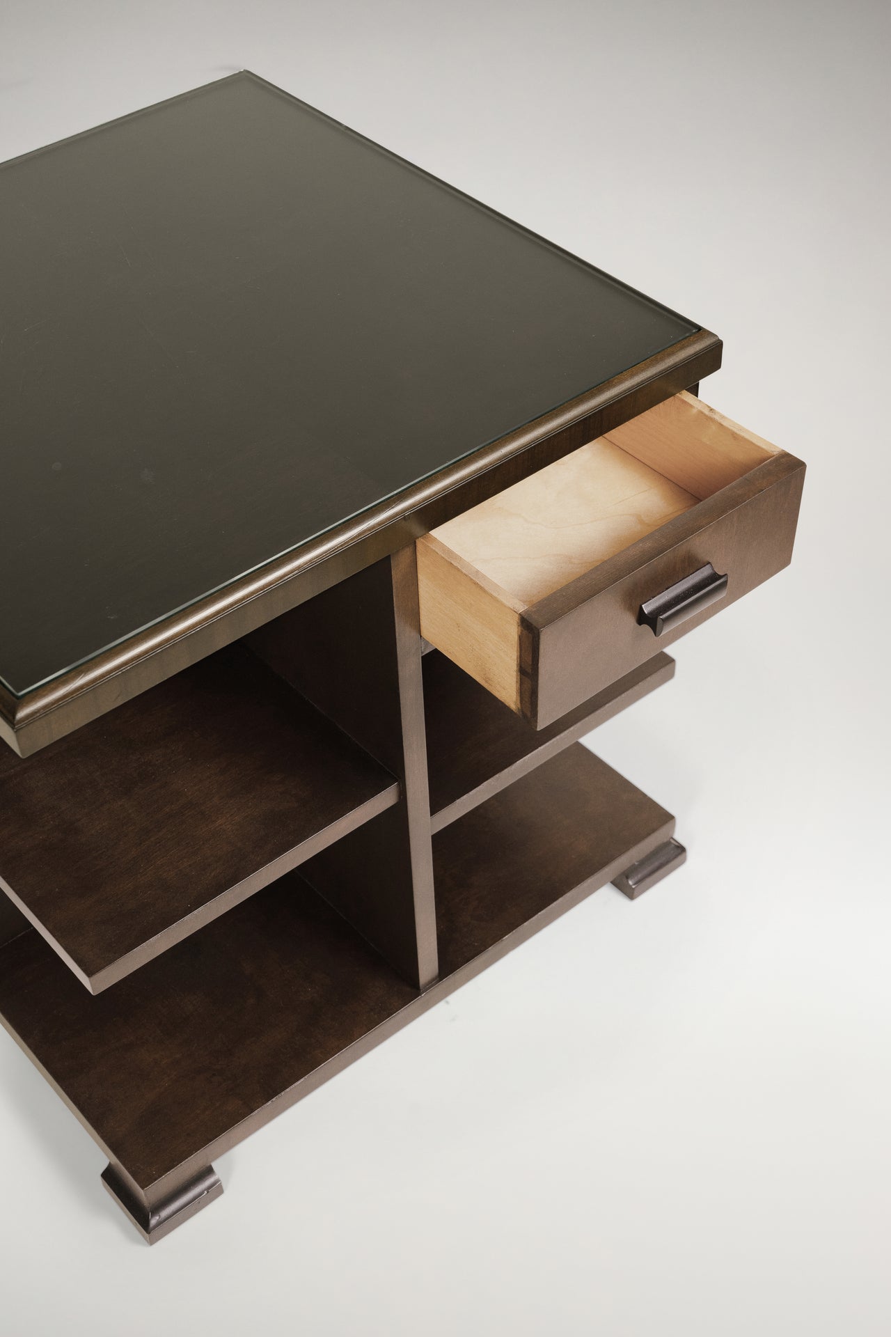 Smoking Table 01