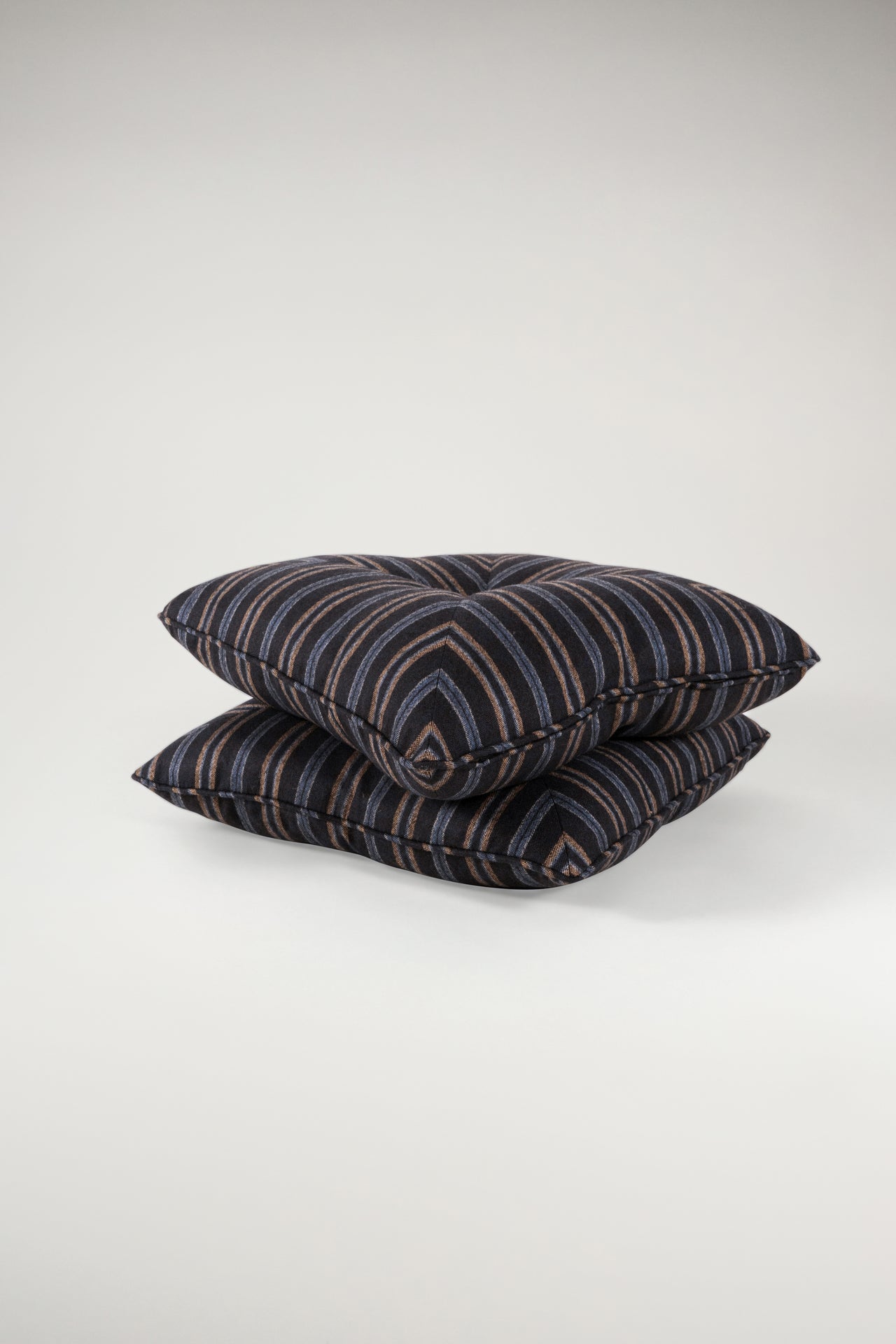 TTMM Diamond Pillow in Blue