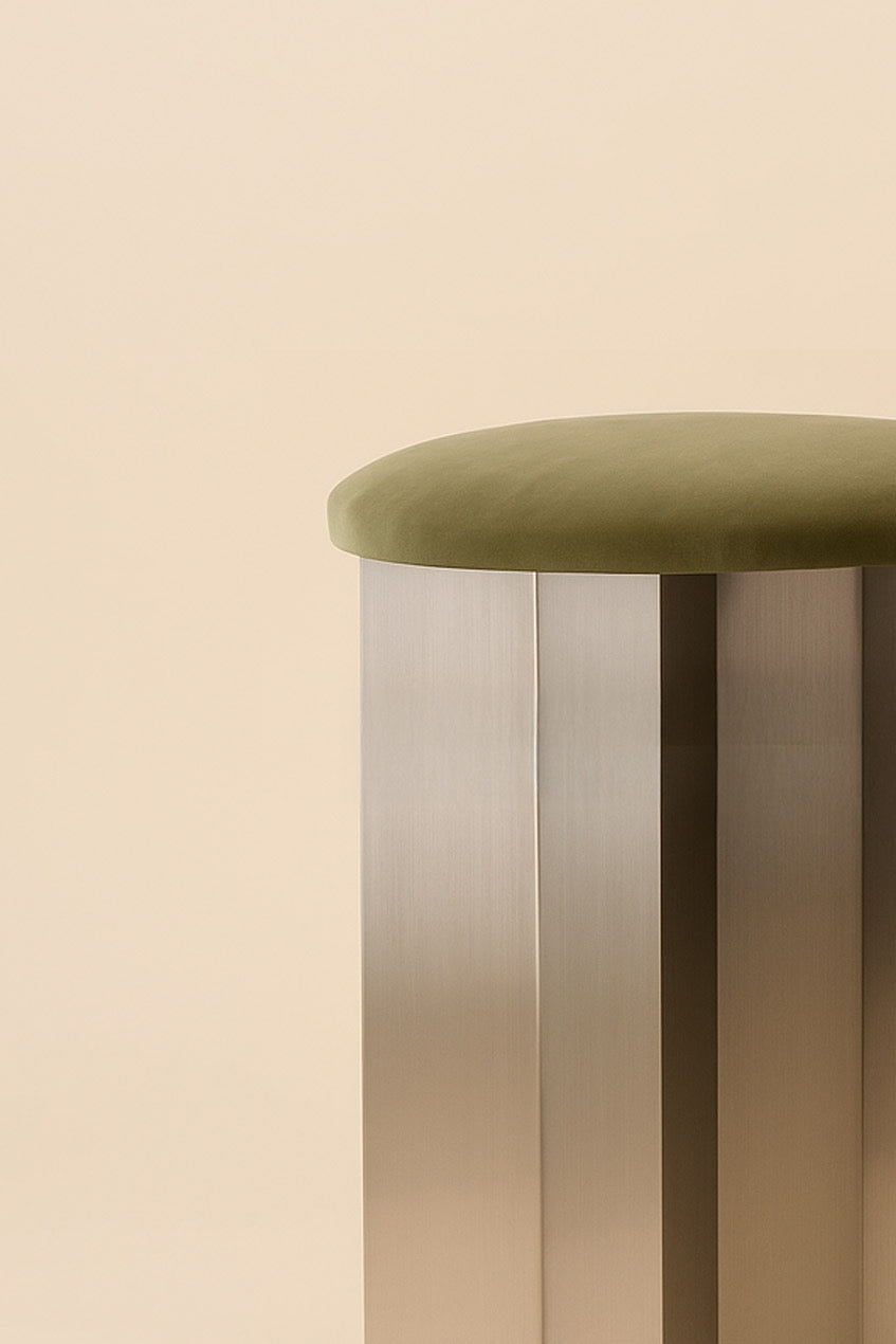 TTMM Pillar Counter Stools